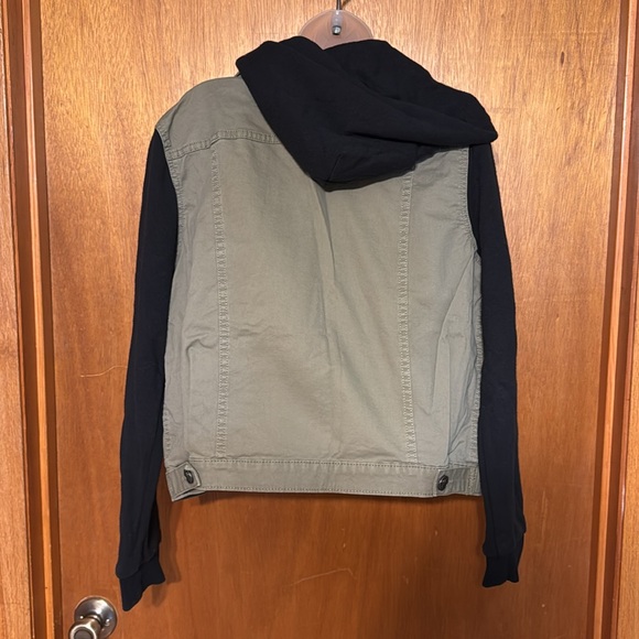 Victoria’s Secret Olive Green & Black Stretch Hooded Jean Jacket sz L - Picture 4 of 10